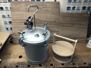 Vacuum chamber and caddy